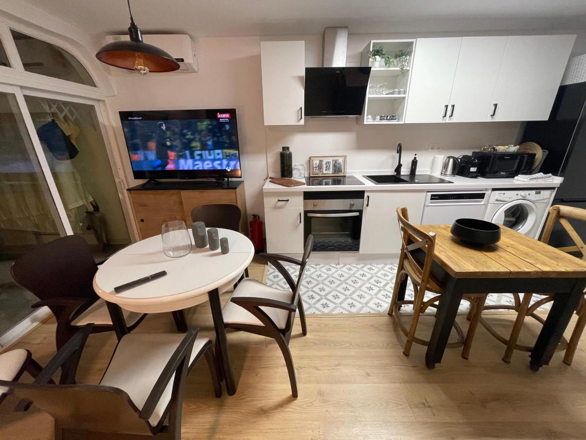 El 7 Malaga Playa Y Piscina Eeuu Appartement